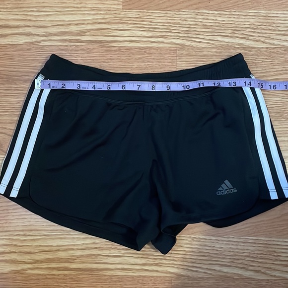 Adidas shorts - Picture 2 of 4